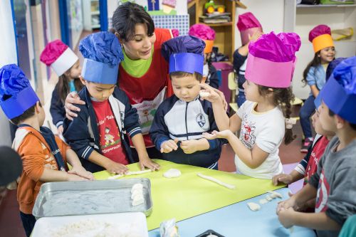 Niños del Nivel Inicial trabajando en el aula